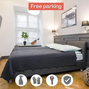 Luxury At The Main Square Krakau