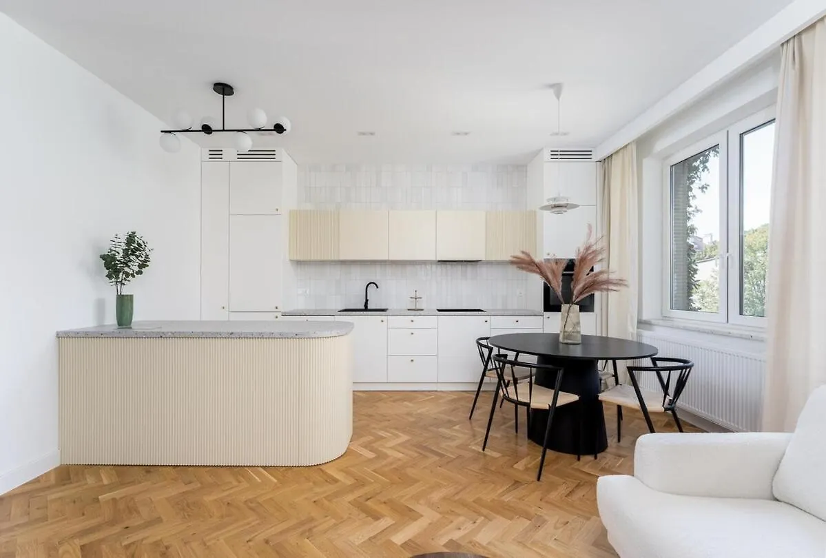 Venice Avenue - 3 Bedroom Luxury 90M2 & Balcony In Old Town Krakow 0*,